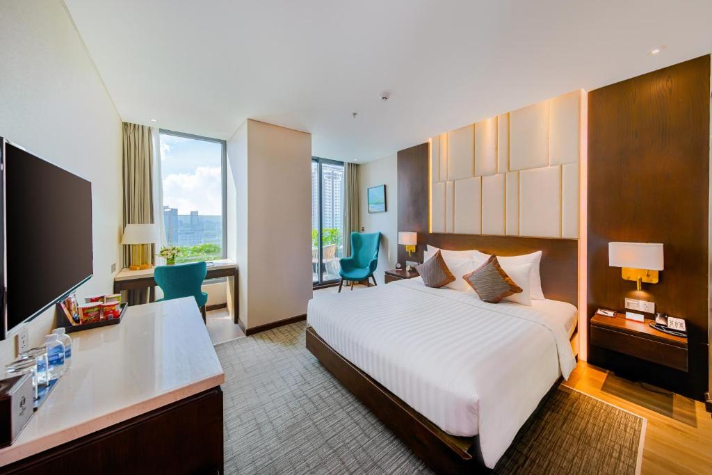 Phòng Deluxe Giường Đôi Nhìn Ra Thành Phố