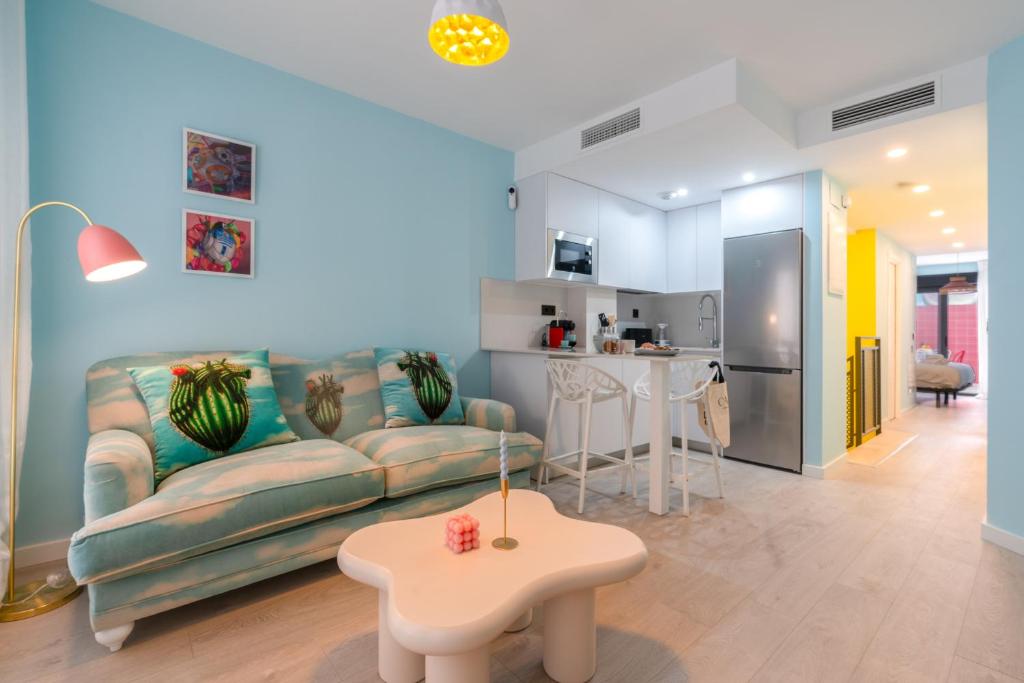 Apartment Heart with Patio , by Cazul Málaga