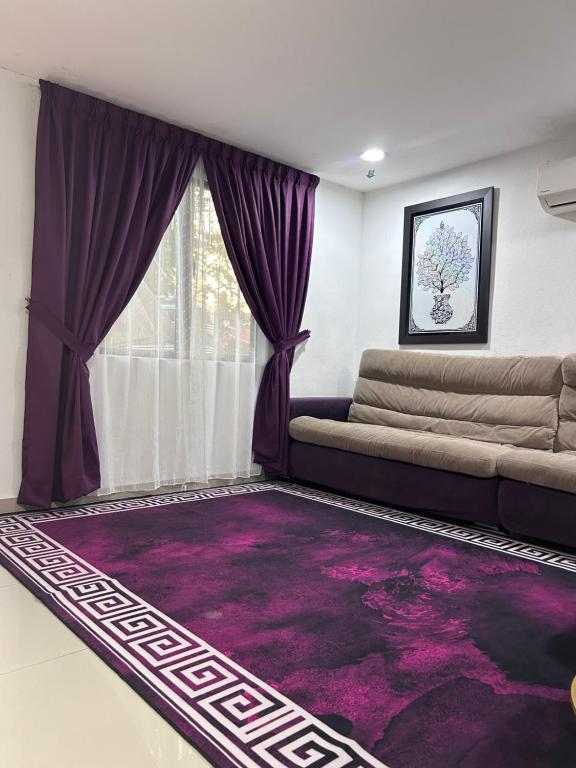 Area tempat duduk di Nadrah Cottage