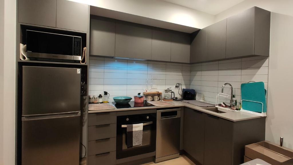 Stylish and Unique home at the heart of Newmarket - Resim 15