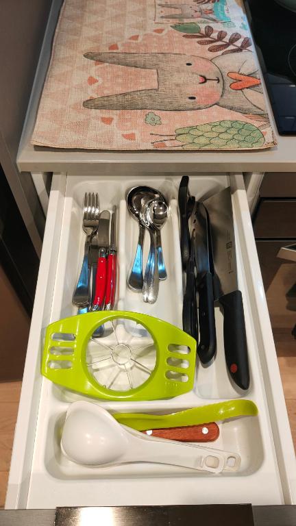 Stylish and Unique home at the heart of Newmarket - Resim 4