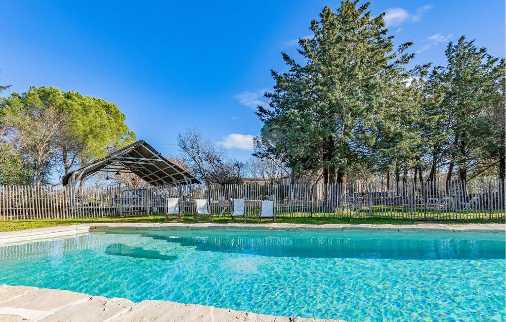 Bazén v ubytování 11 Bedroom Gorgeous Home In Le Rouet nebo v jeho okolí