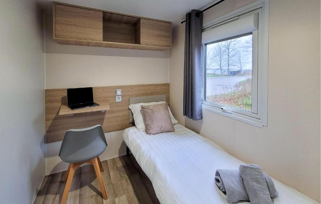 Postel nebo postele na pokoji v ubytování Chalet Lauwersoog