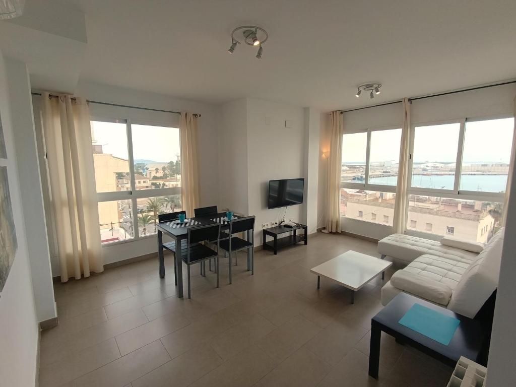 Apartamentos Marina Suites - Studio Apartment With Sea View