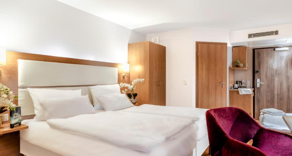 PLAZA INN Heilbronn - Comfort Triple Room