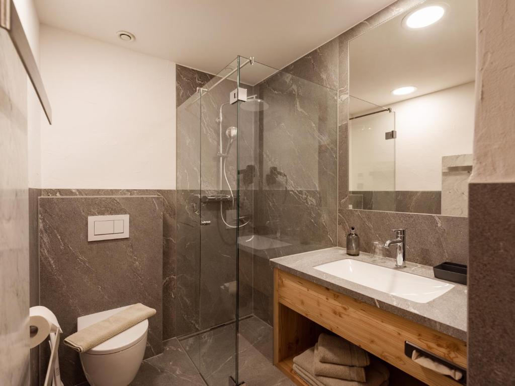 Kopalnica v nastanitvi Hotel Ritterhof Ellmau