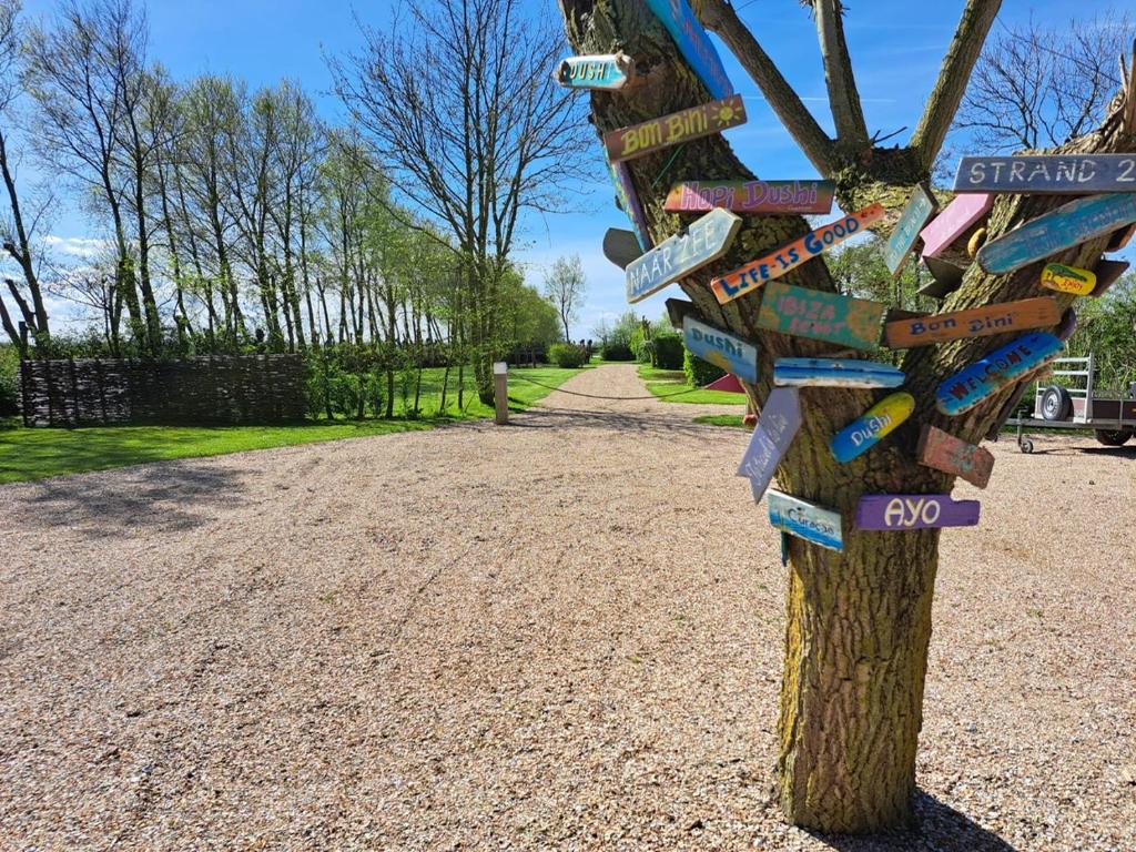 Fotografie z fotogalerie ubytování Zeeuwse Landhoeve Safaritent v destinaci Brouwershaven