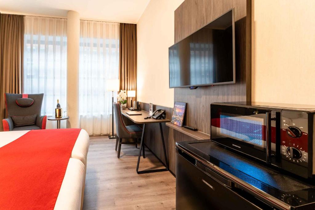 
Comfort Double Room with 2 Single Beds
