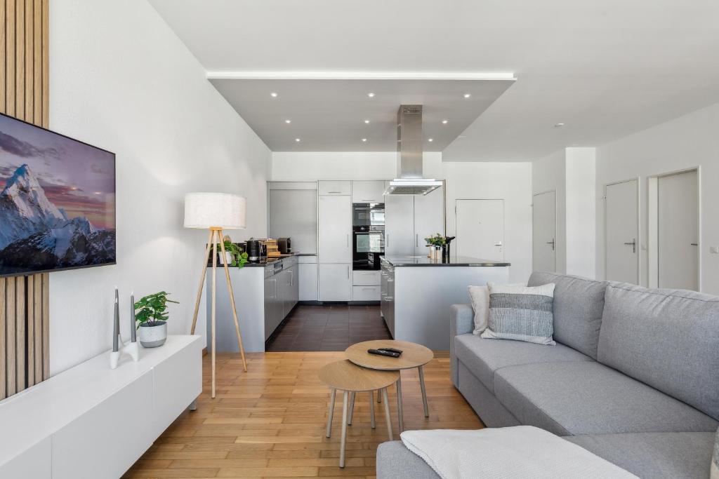 Posezení v ubytování COMFORT HOMES - Premium Studios - 15min to Lucerne - Washer Dryer - Public Transport - Parking