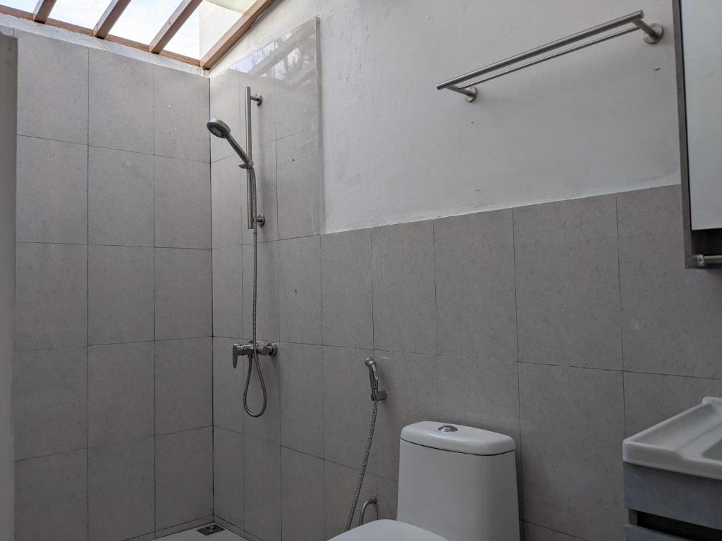 Koupelna v ubytování Avi Guesthouse
