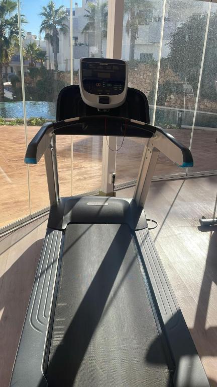 Fitness centrum a/nebo fitness zařízení v ubytování ROMERO APARTMENTS-ARENALES DEL SOL