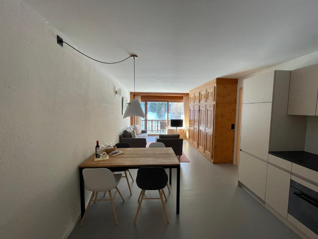Chesa La Furia - Appartamento Con Una Camera Da Letto E Balcone