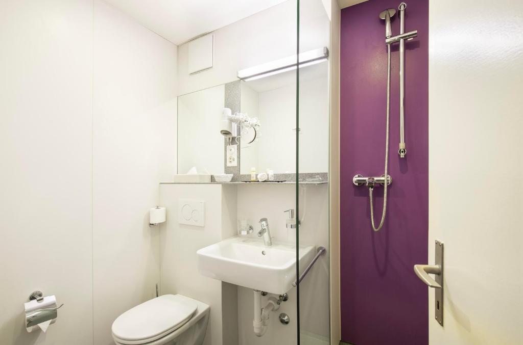 Koupelna v ubytování Hotel Resslirytti