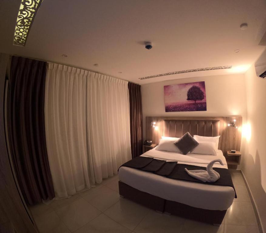 Antalya Hotel Amman - 初级套房