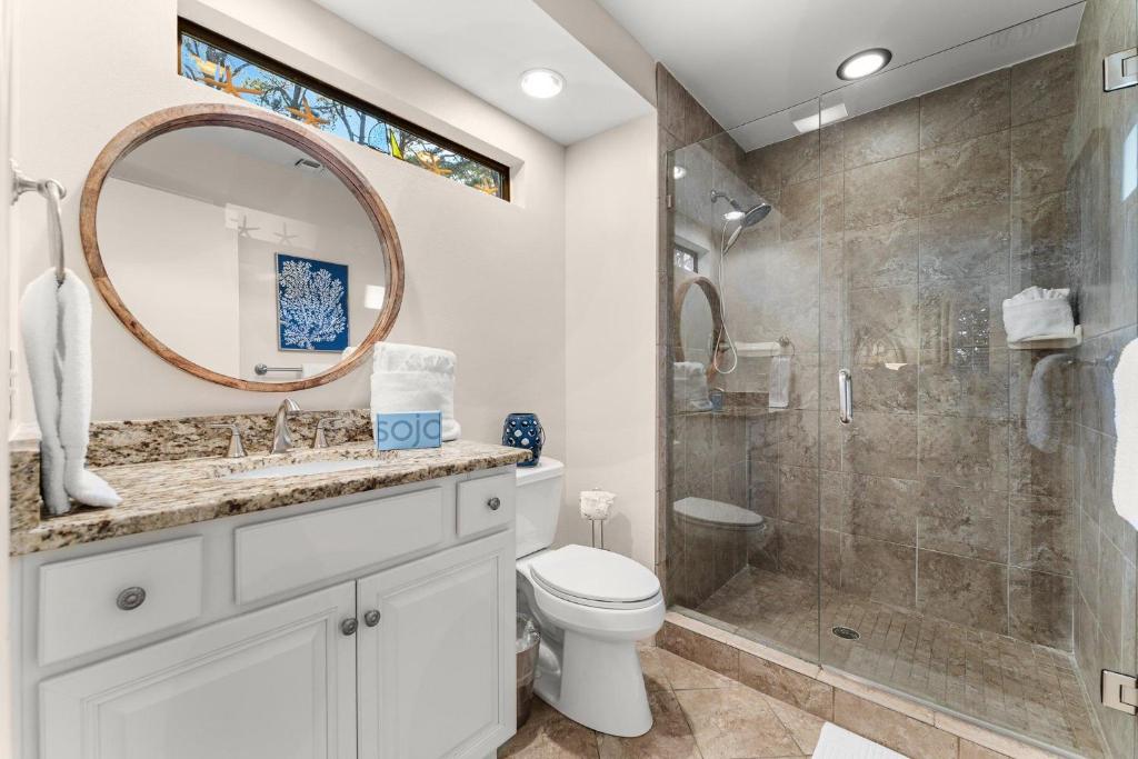 Ein Badezimmer in der Unterkunft Fairways 228 &quot;Bluegrass Bungalow&quot;