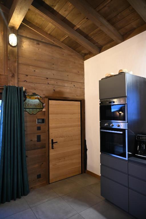 Kuchyňa alebo kuchynka v ubytovaní Chalet Montana
