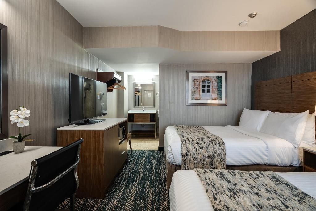 Monte Carlo Inn Toronto West Suites - Resim 31