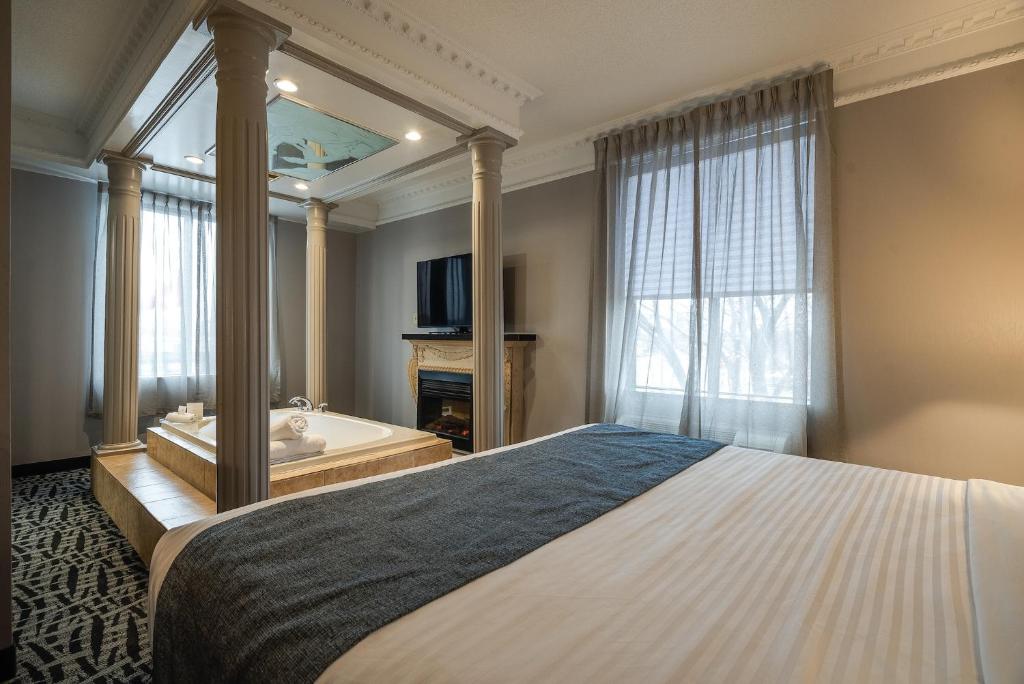 Monte Carlo Inn Toronto West Suites - Resim 38