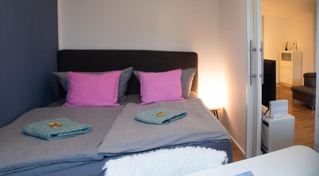 MiCasa OL - Deluxe Apartment mit Stil - Carport Stellplatz - Küche - WLAN - 3,7 KW Steckdose für E Auto - Terrasse - 8