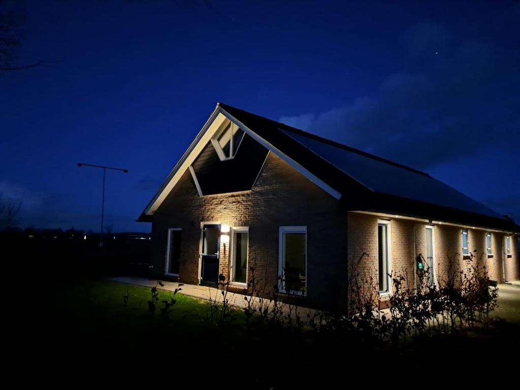 Το κτήριο όπου στεγάζεται  η παραθεριστική κατοικία