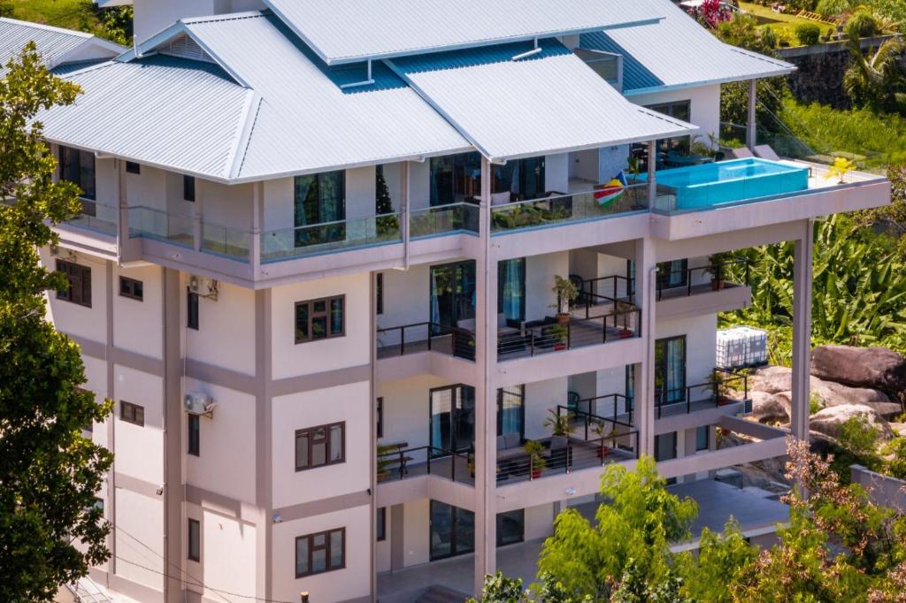 Bazén v ubytování Aran Apartments nebo v jeho okolí