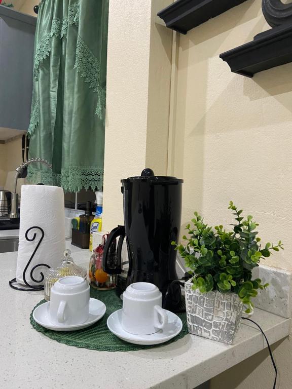 Set per la preparazione di tè e caffè presso Rivière Chateau - Gros Islet