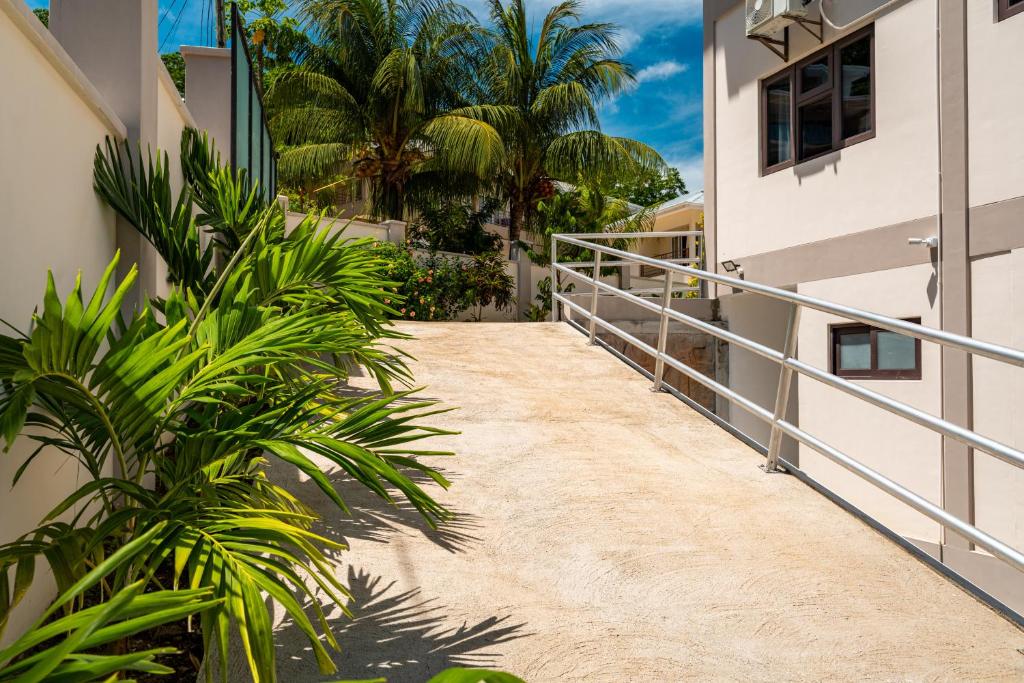 Fotografie z fotogalerie ubytování Aran Apartments v destinaci Au Cap