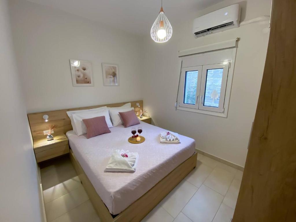 Postel nebo postele na pokoji v ubytování Maistro Suites With Pool, Matala