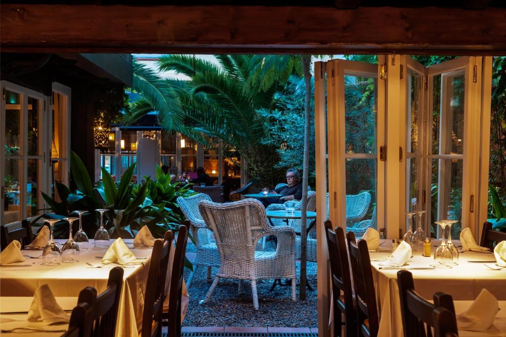 Restaurace v ubytování Hotel Vostra Llar