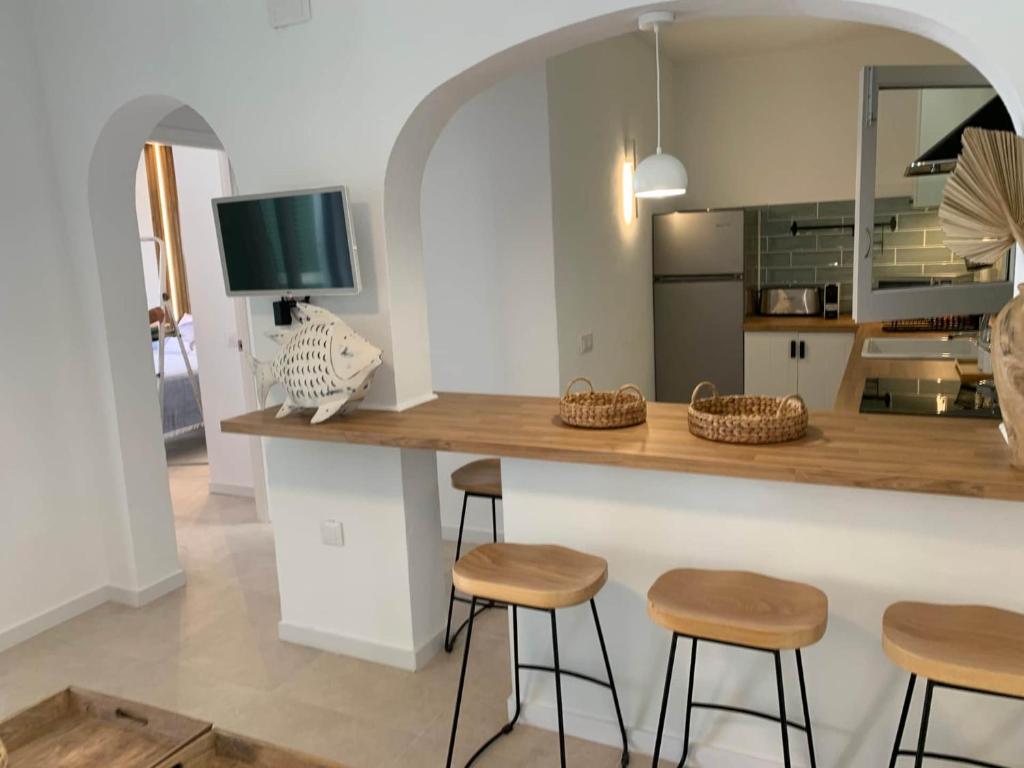 Η κουζίνα ή μικρή κουζίνα στο Cales de Menorca 2