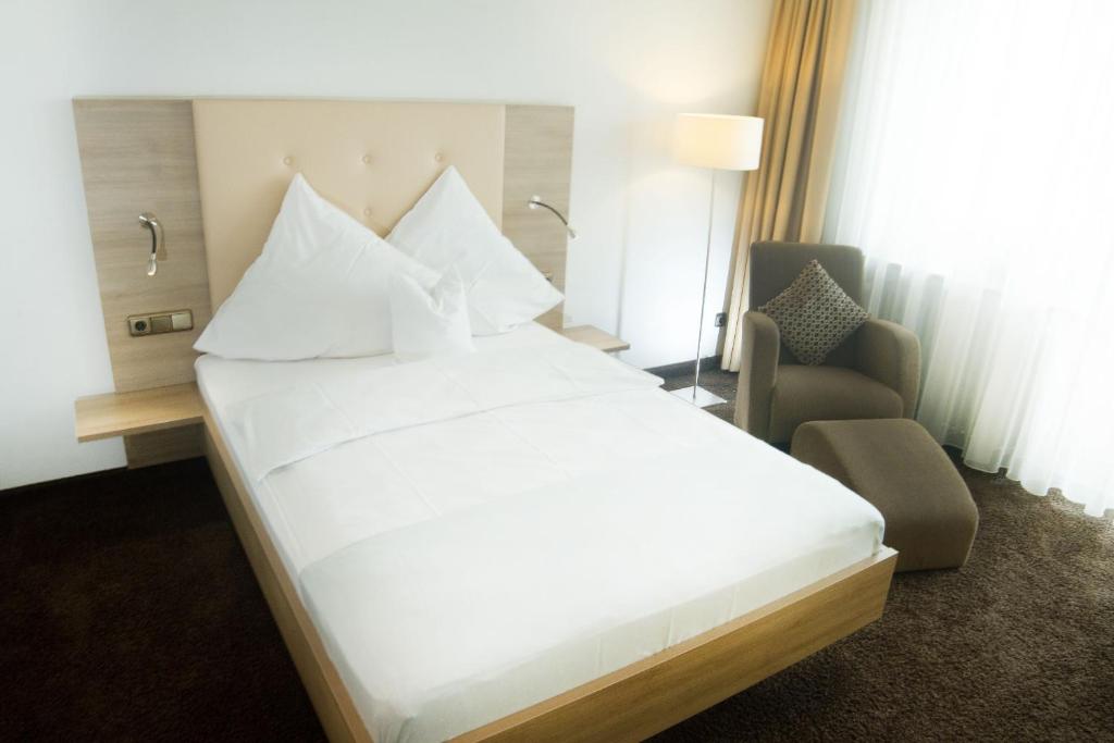 Hotel zum Hirsch - Habitación Individual Deluxe Con Balcón