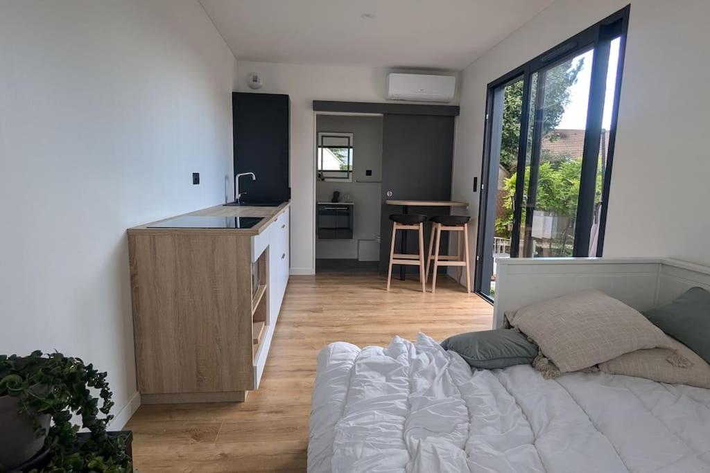Η κουζίνα ή μικρή κουζίνα στο Jupiter Tiny House