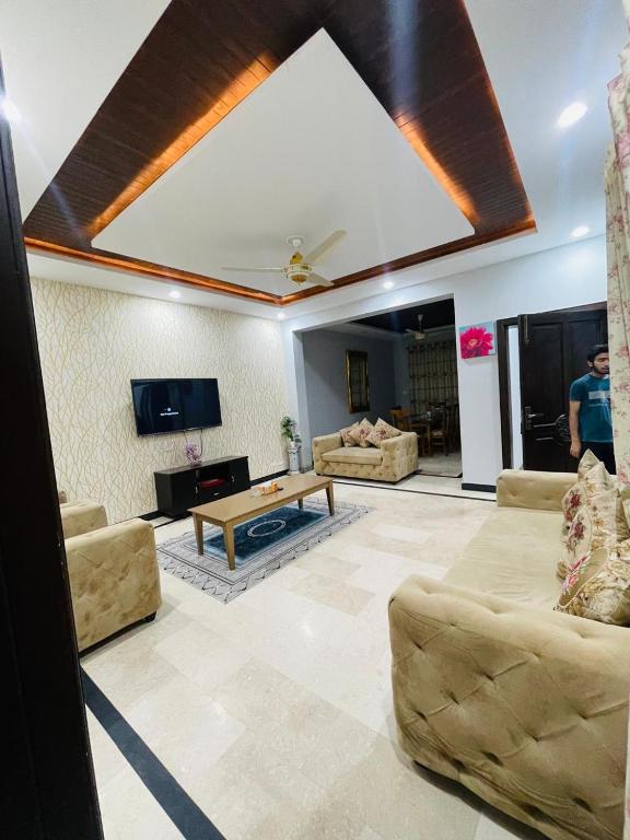 Morbex Inn Hotel Islamabad - Four-Bedroom House