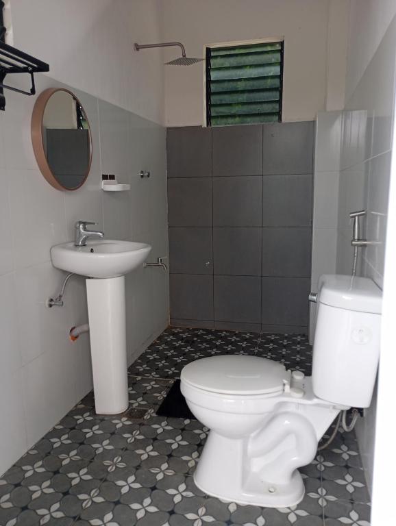 Koupelna v ubytování Tsada Balay Homestay