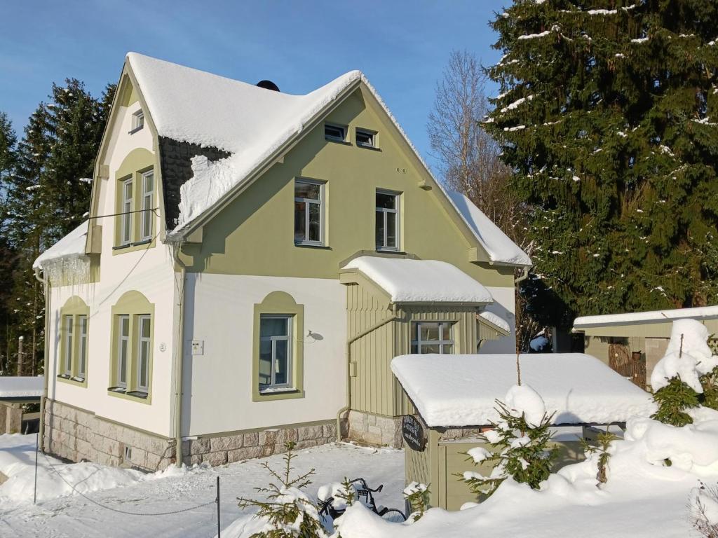 Family retreat in Bohemia with sauna v zimě