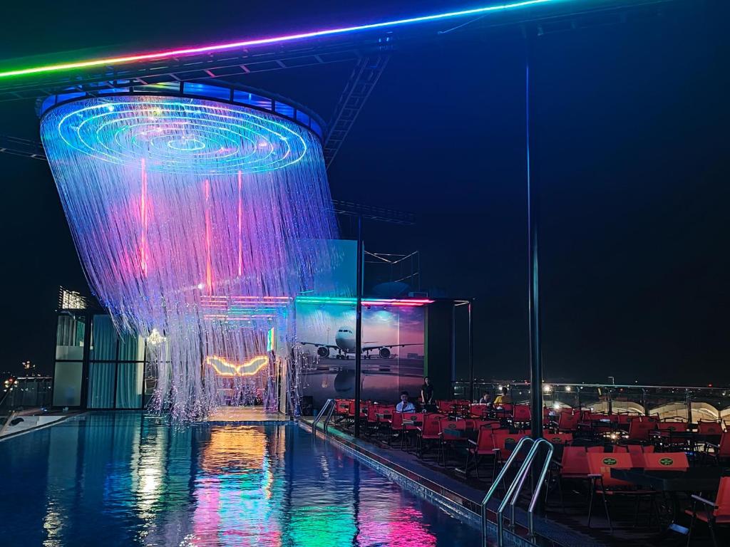 Bazén v ubytování 云鹰加州酒店 nebo v jeho okolí