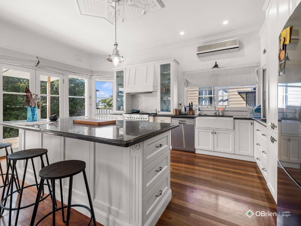Gallery image of Ventnor Coastal Charm in Ventnor