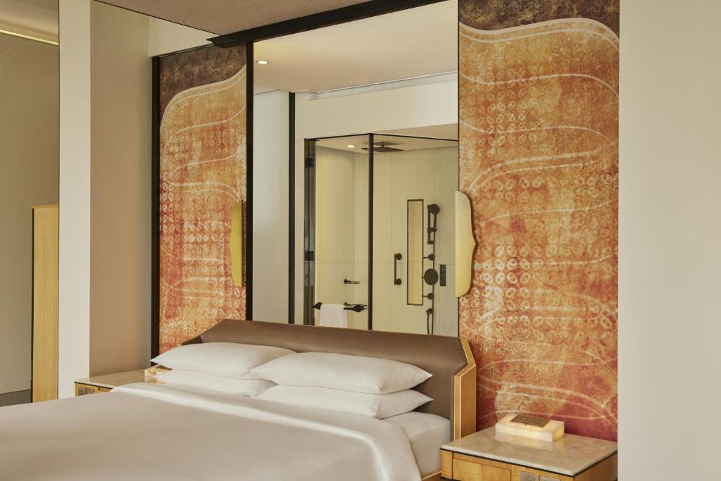 Katil atau katil-katil dalam bilik di Keraton At The Plaza, In The Unbound Collection By Hyatt
