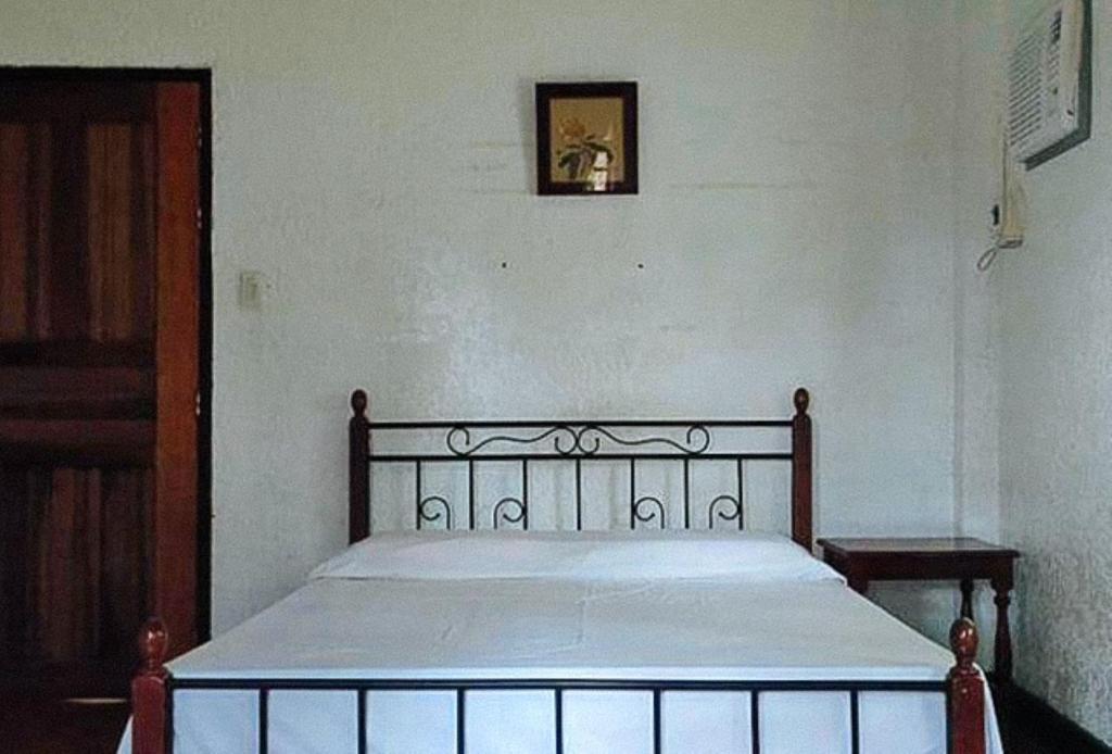 Postel nebo postele na pokoji v ubytování RedDoorz Hostel Hardin De Corales La Union