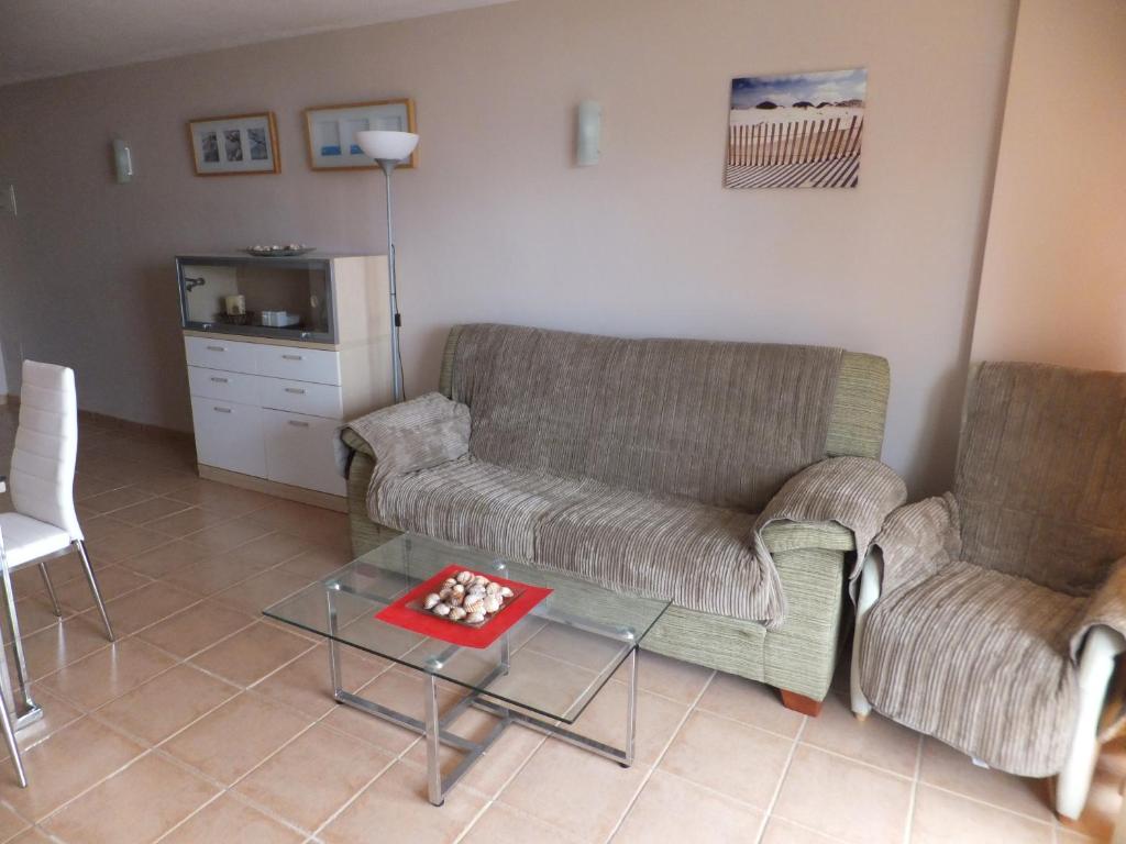 Posedenie v ubytovaní Apartamento Bahia Dorada