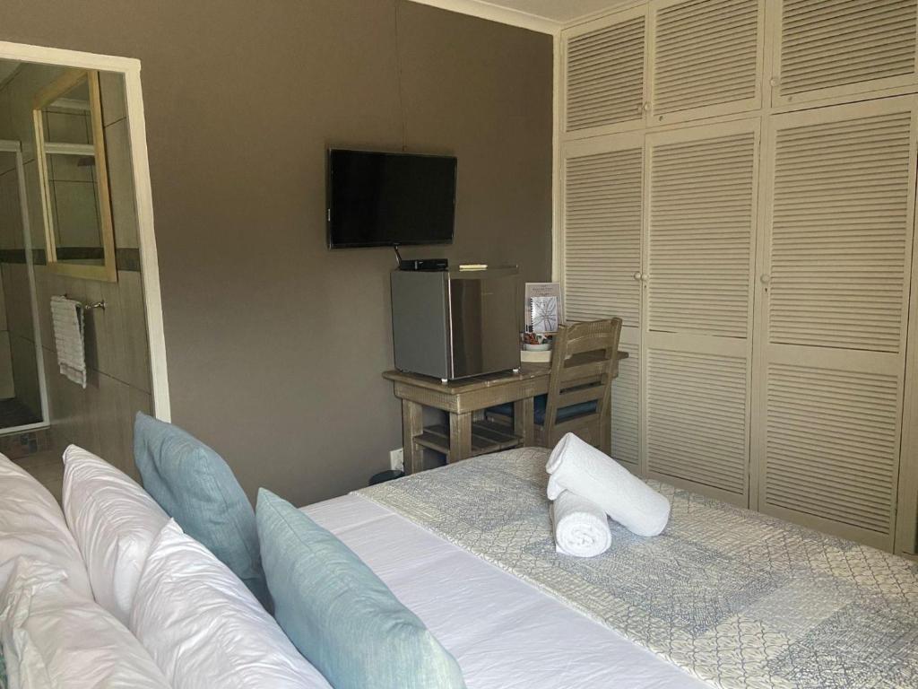Crayfish Creek Guest House - Chambre Double Avec Balcon