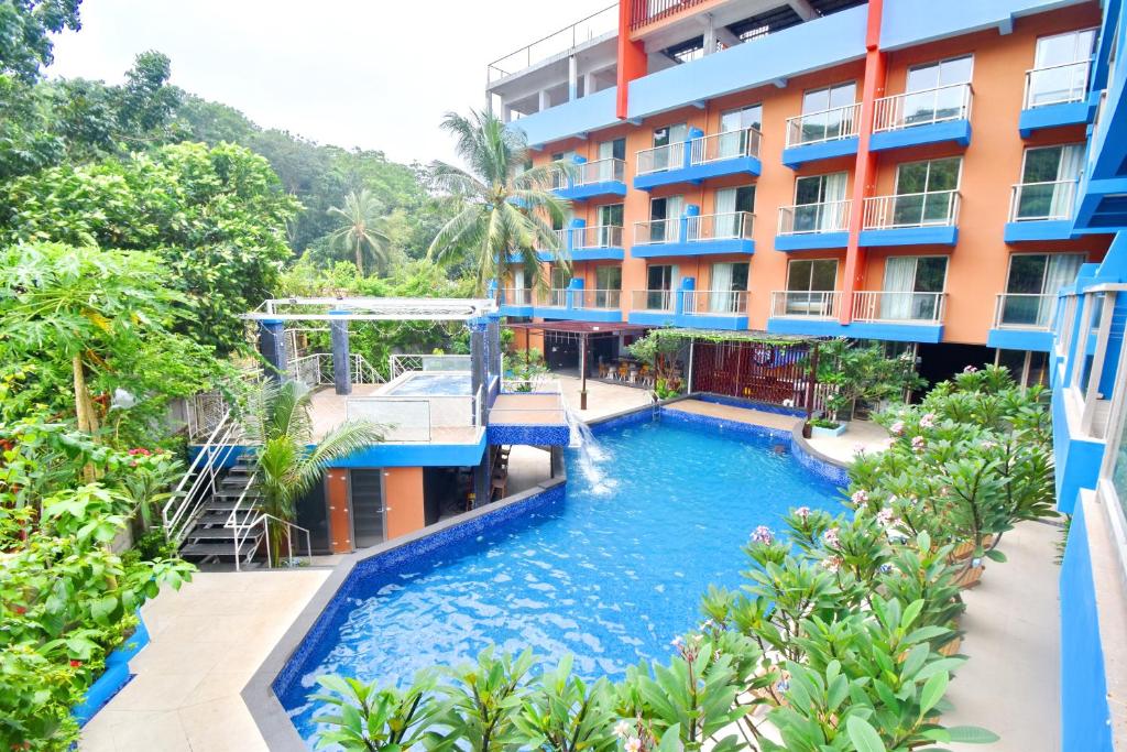 Bazén v ubytování OSEIDON HOTEL BORACAY nebo v jeho okolí