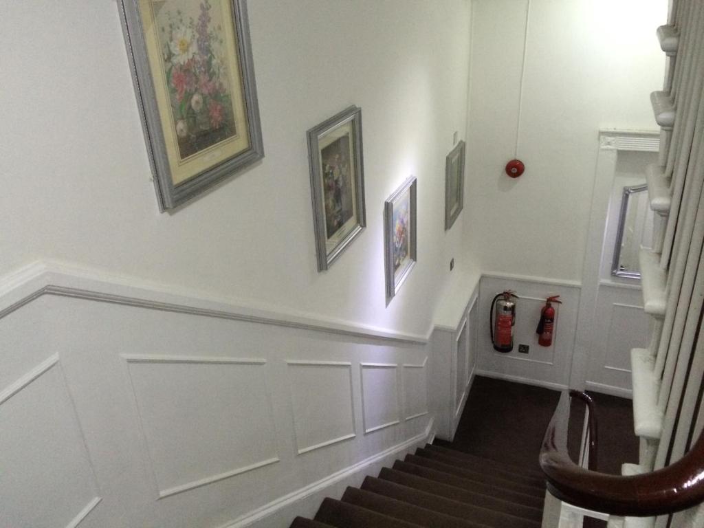 Gallery image of London Continental Hotel in London