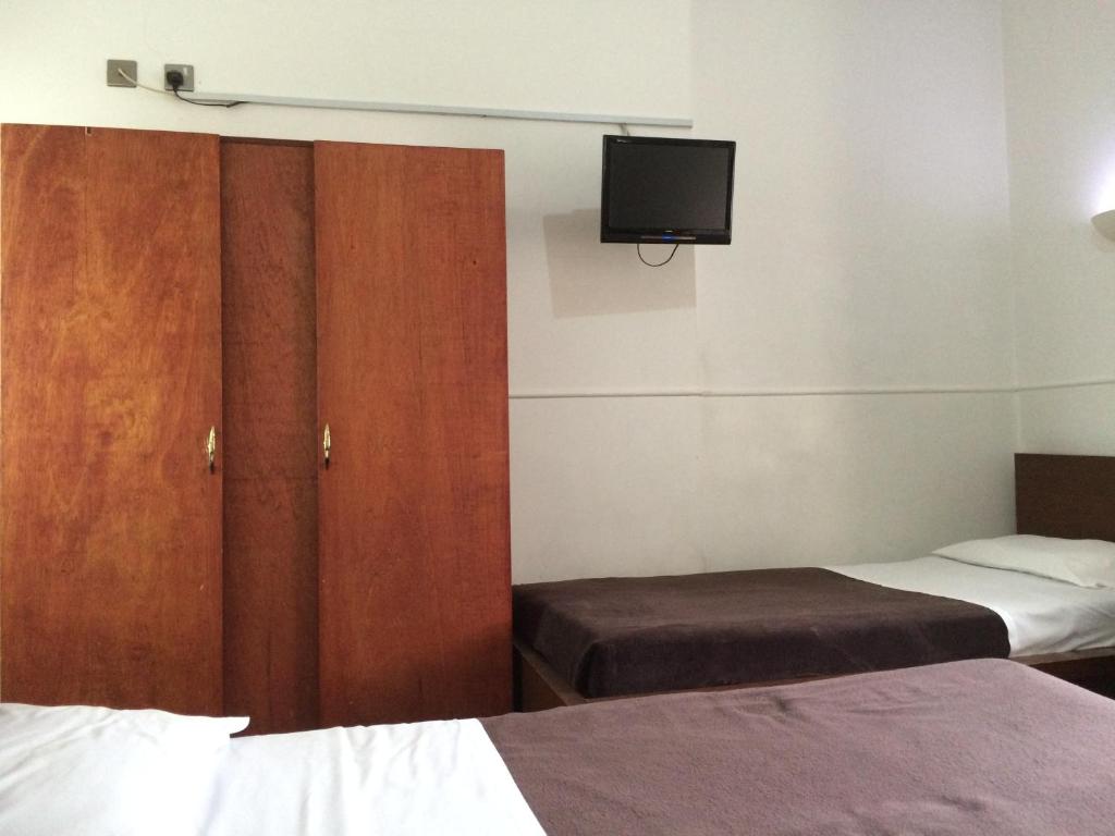 Gallery image of London Continental Hotel in London