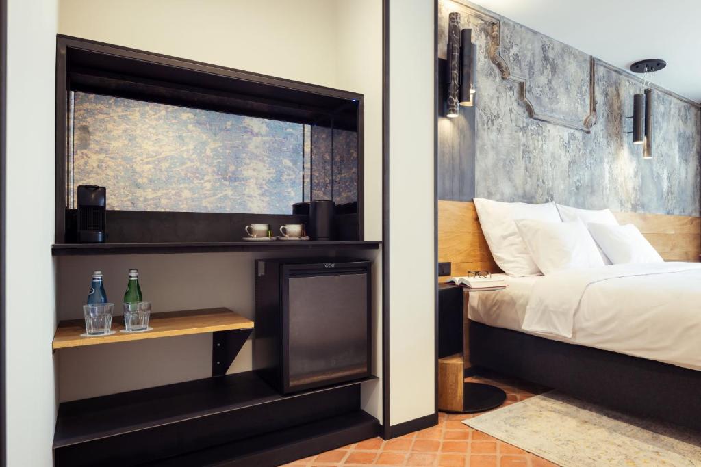 Nomadic Urban Premium Suites - 19