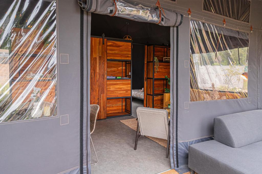 Posezení v ubytování Glampinglodge Jasmijn