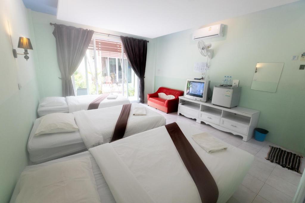 Best House Resort - Triple Chambre Avec Vue Sur Le Jardin