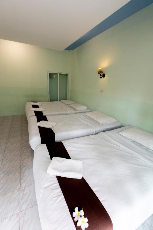 Best House Resort - Chambre Quadruple Avec Salle De Bain Privée
