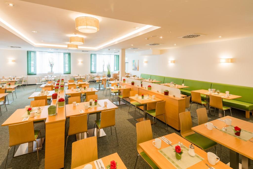 Panorama Inn Hotel und Boardinghaus - Resim 32