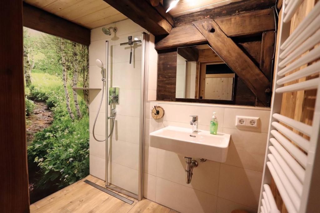 Koupelna v ubytování Ferienhütte Biobetrieb Lippenhof